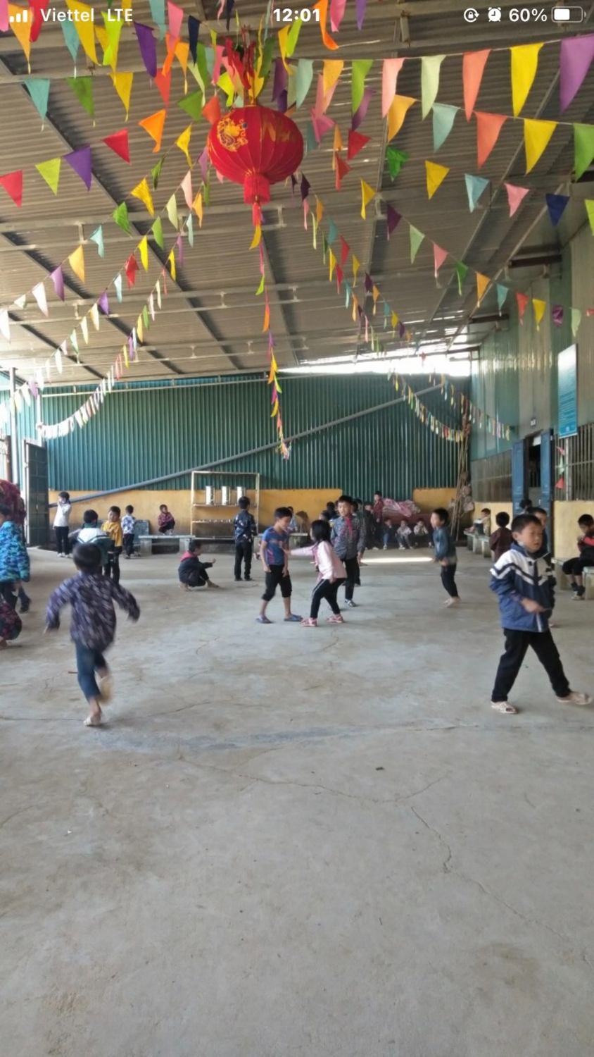 CHƯƠNG TRÌNH PHÁT TRIỂN VÙNG HUYỆN ĐIỆN BIÊN ĐÔNG TÀI TRỢ LỢP MÁI CHE SÂN NỘI TRÚ