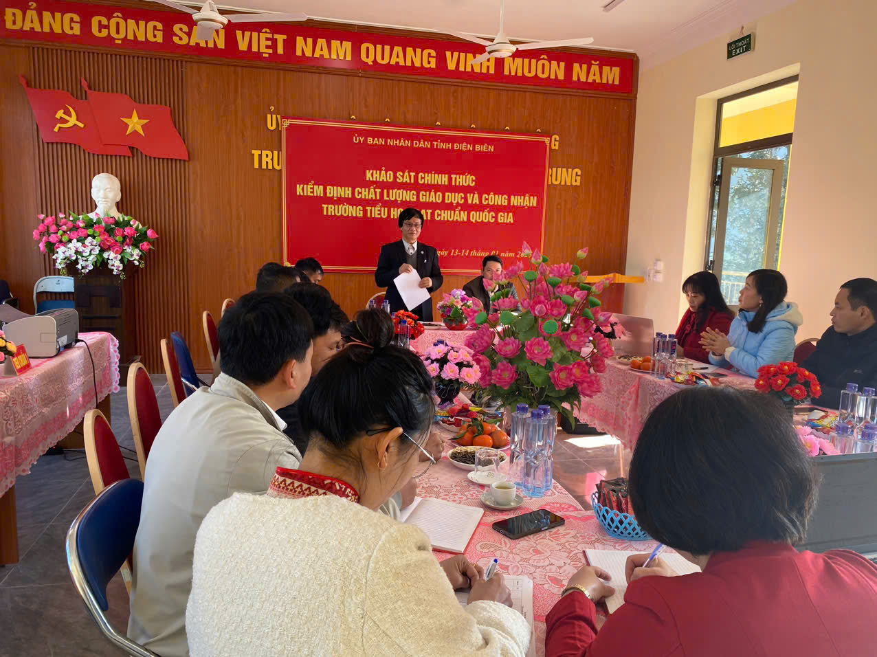 ĐÓN ĐOÀN ĐÁNH GIÁ NGOÀI KHẢO SÁT CHÍNH THỨC KIỂM ĐỊNH CHẤT LƯỢNG GIÁO DỤC VÀ CÔNG NHẬN TRƯỜNG TIỂU HỌC ĐẠT CHUẨN QUỐC GIA